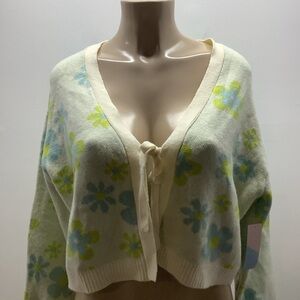 Witty Fox Size XS Young Contemporary Floral Crop Cardigan. New With Tags